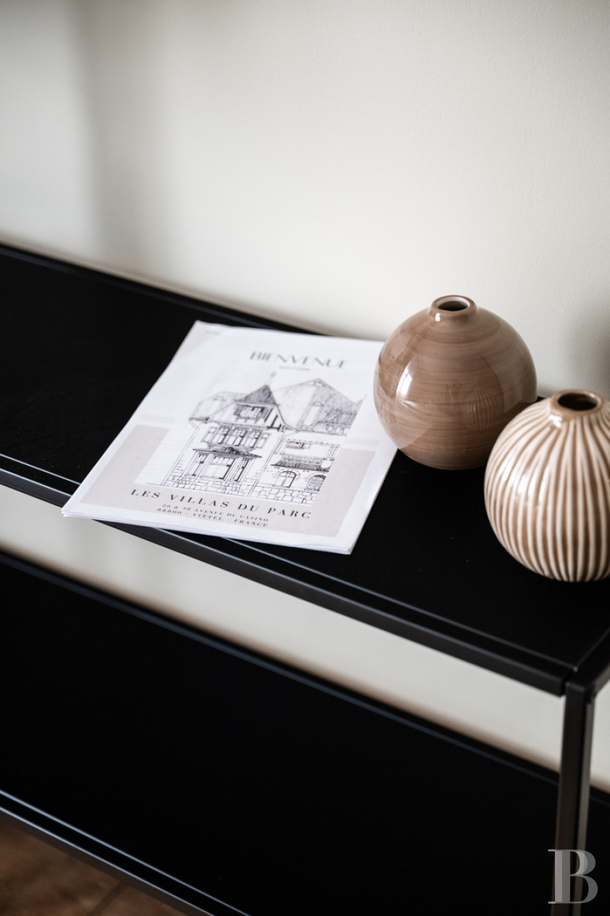 Dans les Vosges, à l'intérieur du parc thermal de Vittel, une singulière villa anglo-normande du début du 20e siècle - photo  n°11