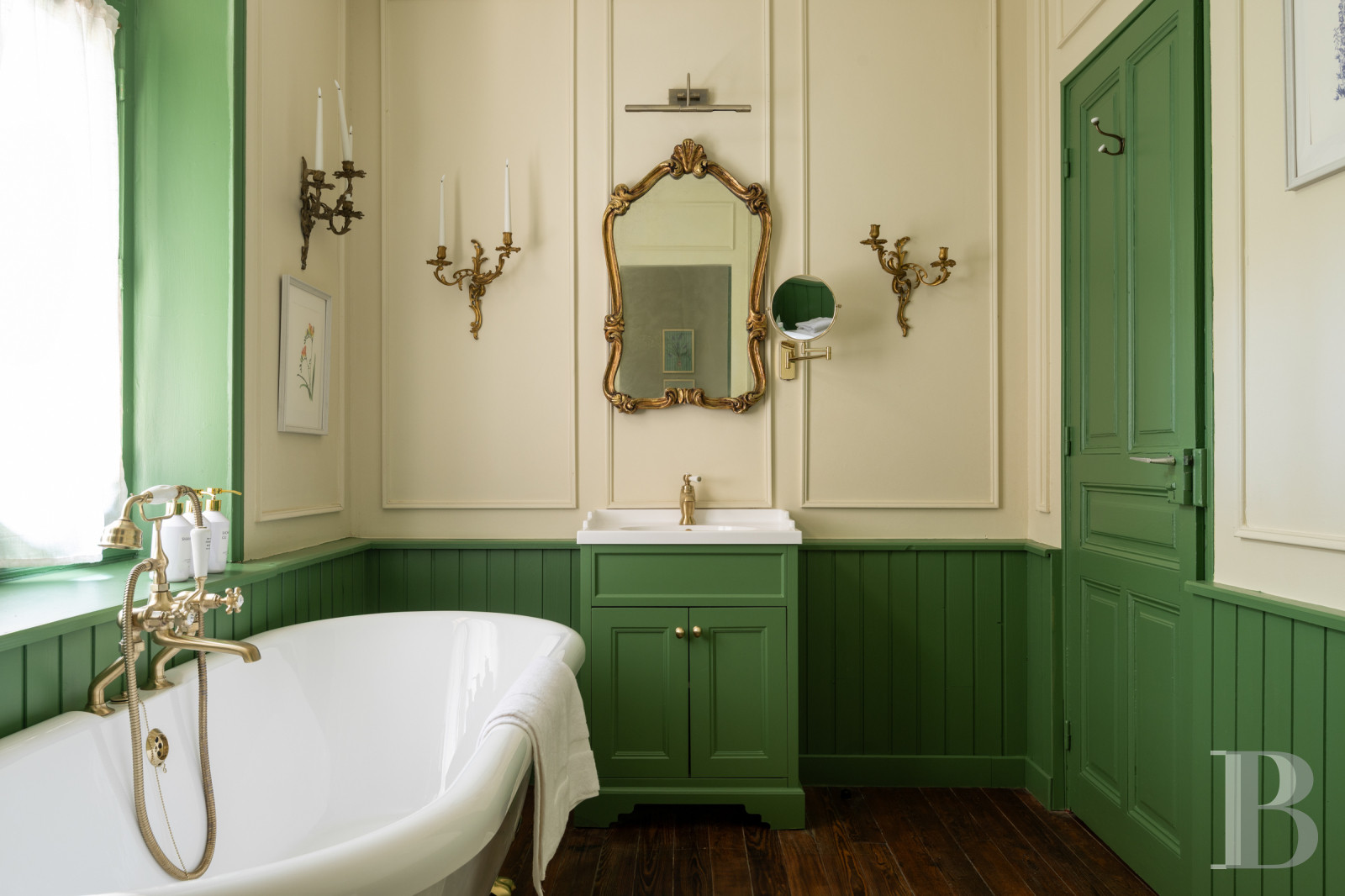 Dans les Vosges, à l'intérieur du parc thermal de Vittel, une singulière villa anglo-normande du début du 20e siècle - photo  n°24