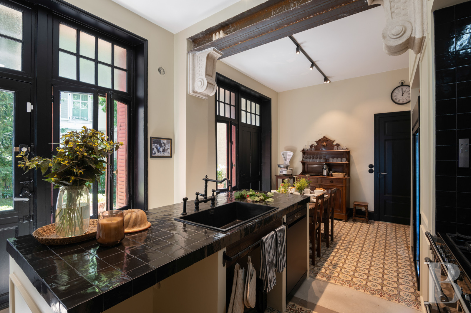 Dans les Vosges, à l'intérieur du parc thermal de Vittel, une singulière villa anglo-normande du début du 20e siècle - photo  n°9