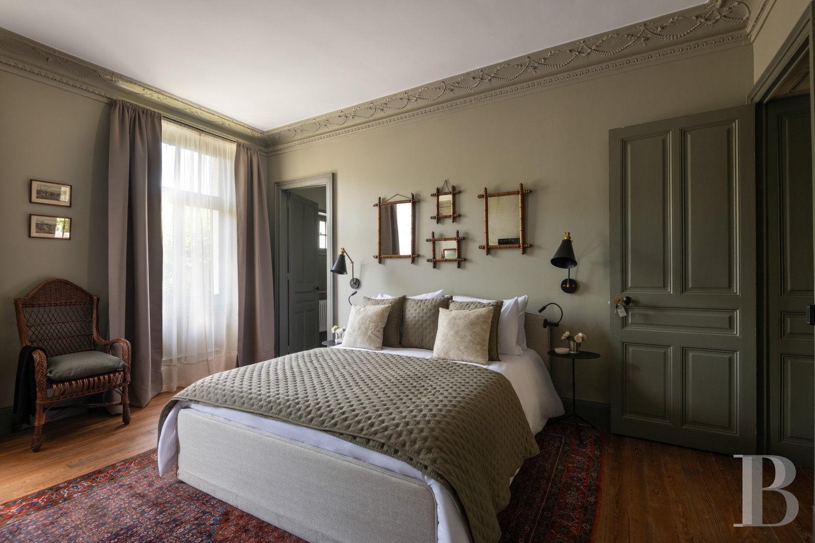 Dans les Vosges, à l'intérieur du parc thermal de Vittel, une singulière villa anglo-normande du début du 20e siècle - photo  n°13