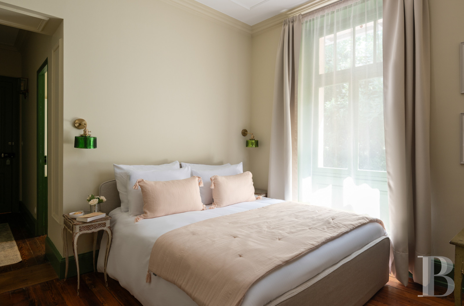 Dans les Vosges, à l'intérieur du parc thermal de Vittel, une singulière villa anglo-normande du début du 20e siècle - photo  n°22