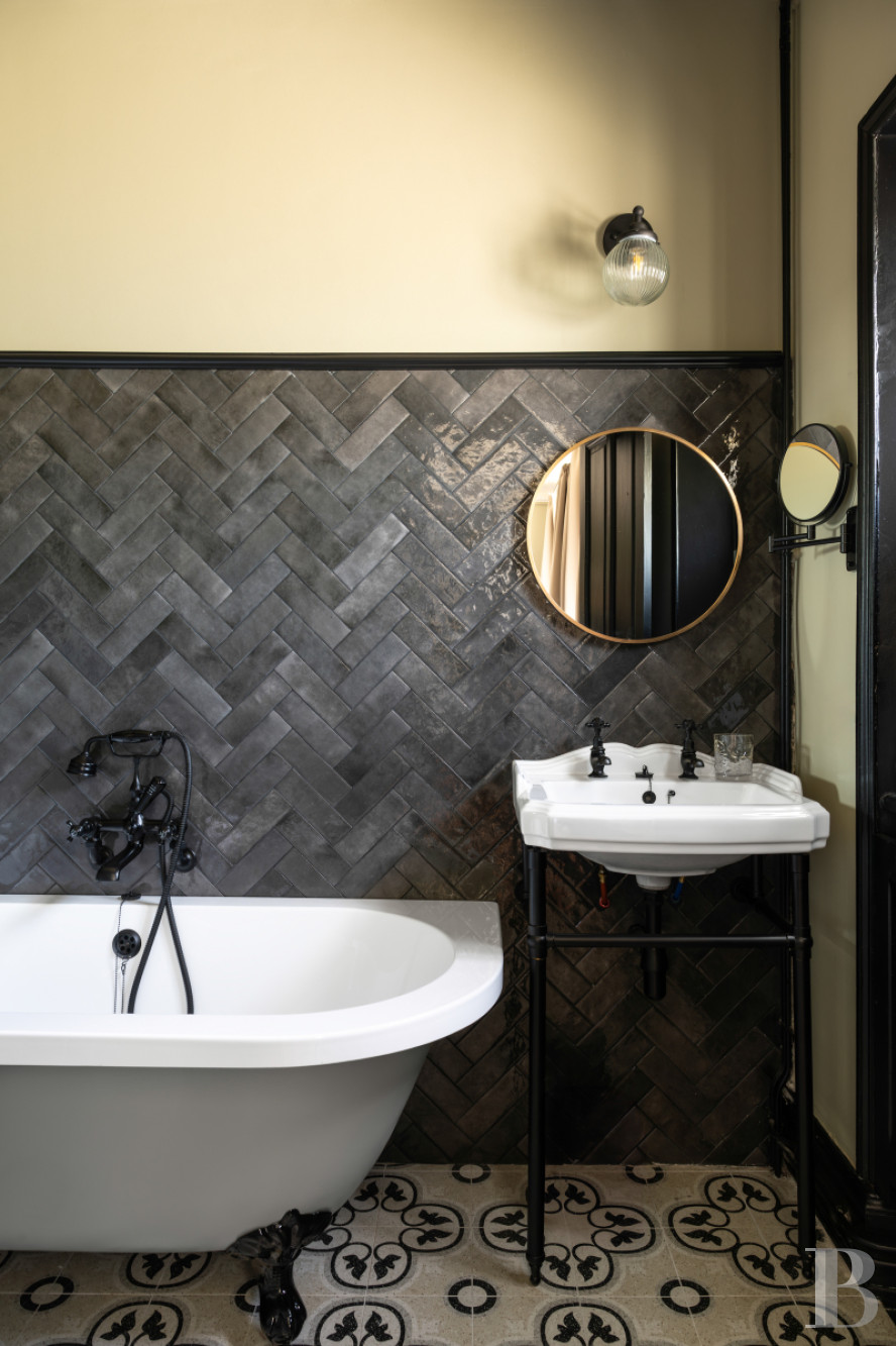 Dans les Vosges, à l'intérieur du parc thermal de Vittel, une singulière villa anglo-normande du début du 20e siècle - photo  n°15