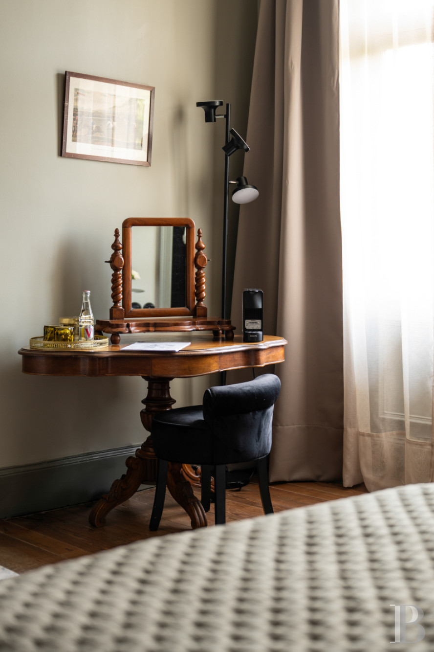 Dans les Vosges, à l'intérieur du parc thermal de Vittel, une singulière villa anglo-normande du début du 20e siècle - photo  n°12