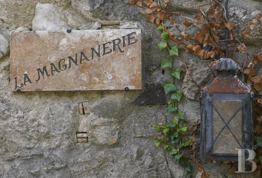 character properties France languedoc roussillon   - 5