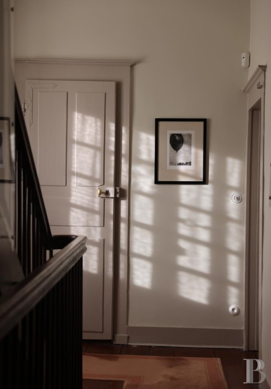 Dans l’Ain, à proximité de Genève, une maison du 17e siècle traversée par un souffle contemporain - photo  n°21