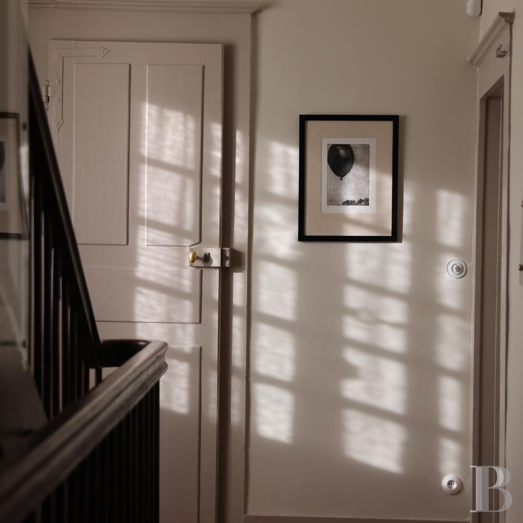 Dans l’Ain, à proximité de Genève, une maison du 17e siècle traversée par un souffle contemporain - photo  n°21
