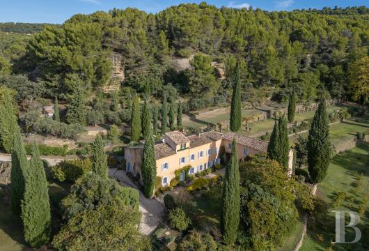 provence-cote-dazur - 17th-century former Baudet de Sade residence with Italian-style grounds,  overlooking the Sorgues region and its illustrious isle in the Vaucluse 