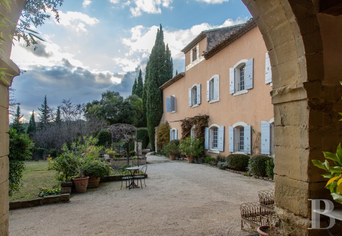 mas a vendre paca   - 1