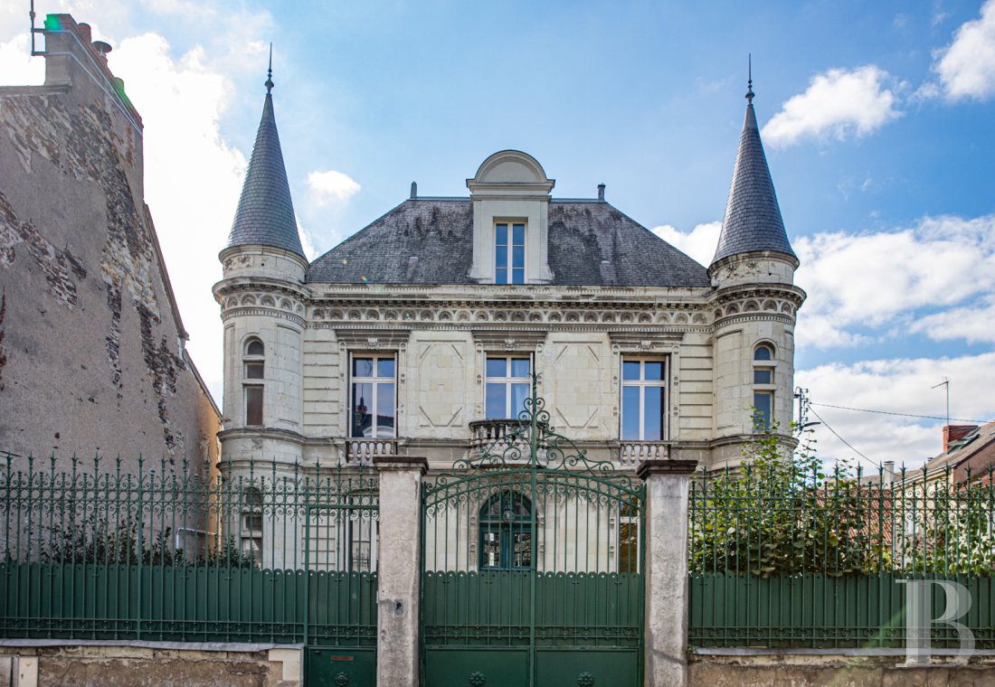 mansion houses for sale France pays de loire   - 2