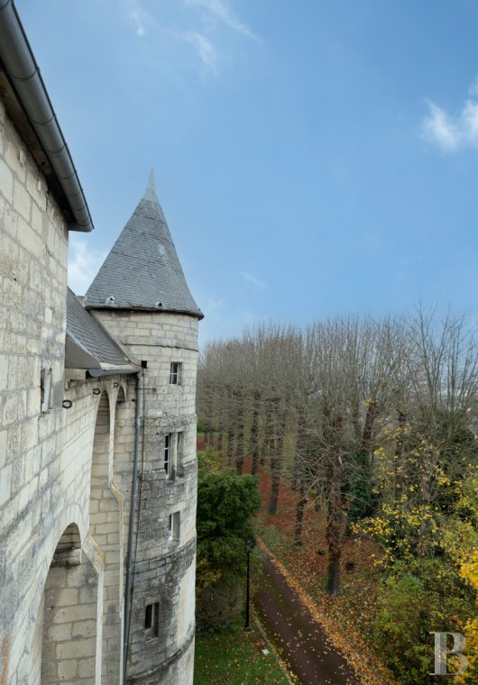 chateaux for sale France picardy   - 3