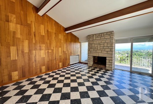 languedoc-roussillon - À 15 min d'Avignon TGV, face au Ventoux, au Luberon et aux Alpilles,  
 une villa 