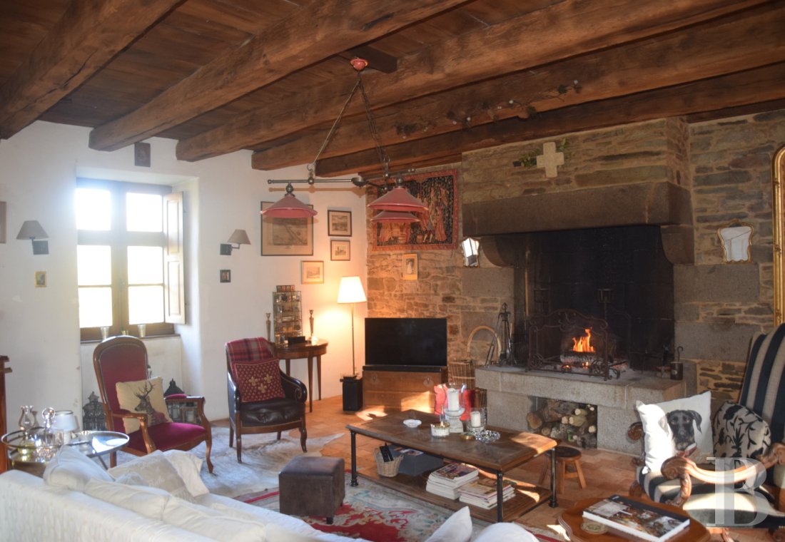 character properties France brittany   - 5