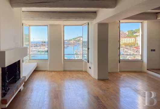 provence-cote-dazur - An apartment bathed in light, with magnificent views and a terrace, in Cassis, overlooking the port