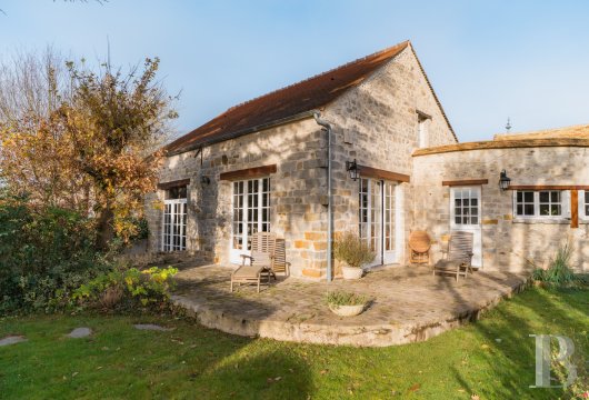 ile-de-france - A village house overlooking an enclosed terraced garden, in the Gâtinais natural park, 3 km from the Château de Cély golf course