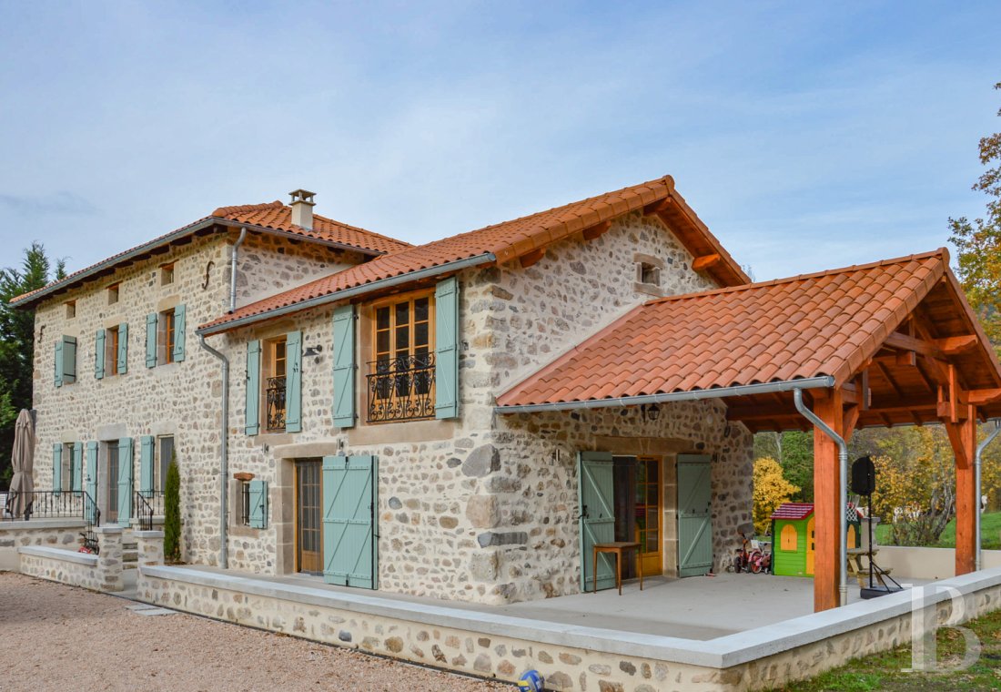 demeures et maisons a vendre france auvergne   - 1