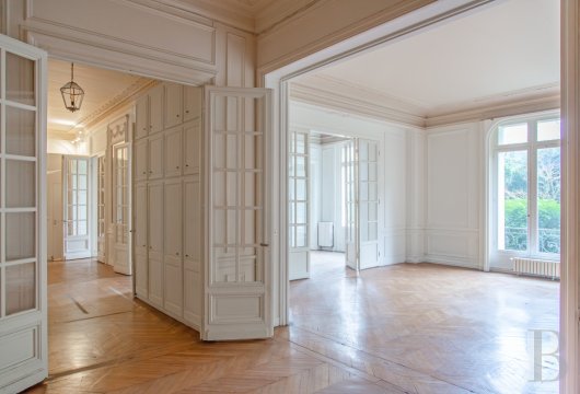 paris - Avenue Henri-Martin proche du square Lamartine, un appartement de 210 m²  avec jardin privatif, chambre de service et cave