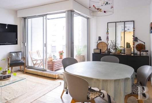 paris - À l’angle des rues Dutot et d’Alleray, un appartement de trois chambres,  dans une résidence de standing entièrement rénovée