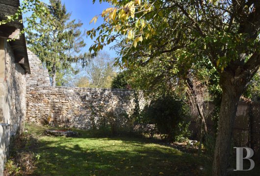 character properties France champagne ardennes   - 14