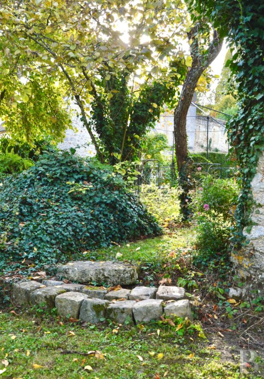 character properties France champagne ardennes   - 13