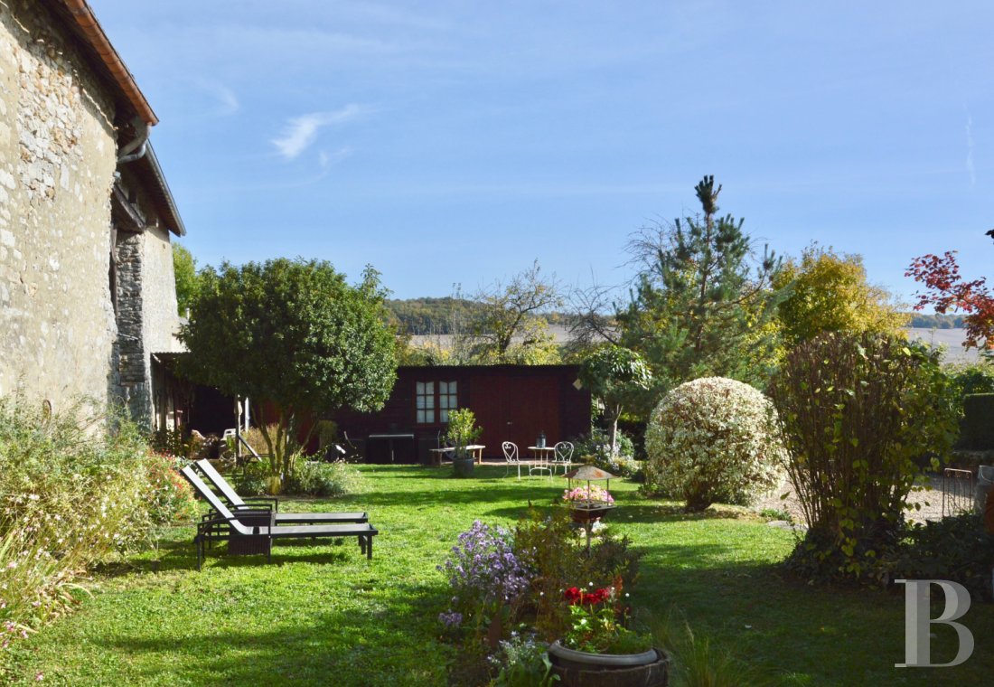 character properties France champagne ardennes   - 15