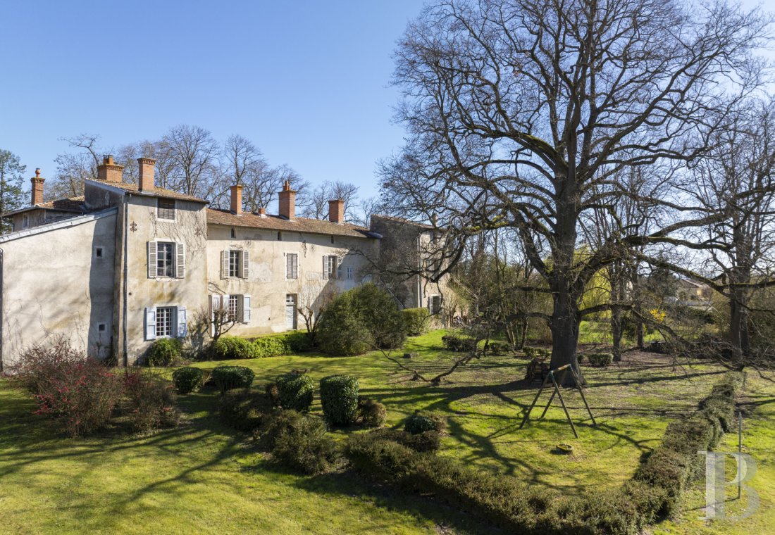 character properties France rhones alps   - 1