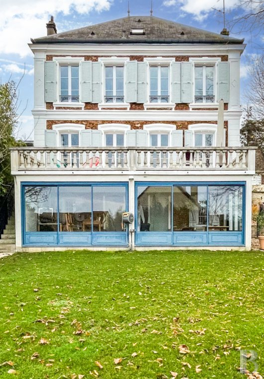 character properties France ile de france   - 13