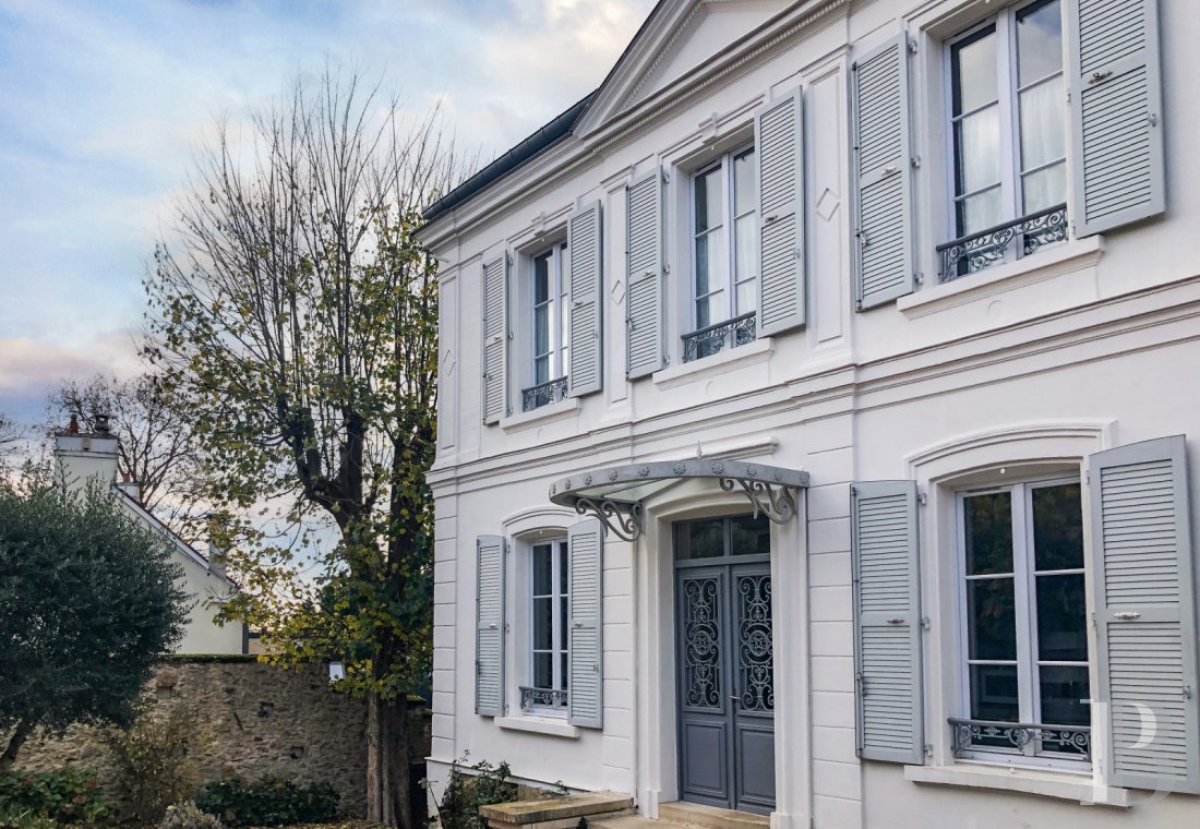 character properties France ile de france   - 1