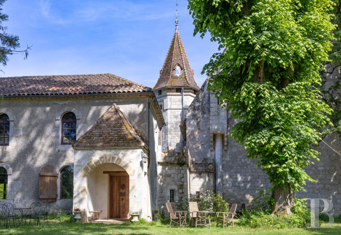 Dans le Lot-et-Garone, au sud d’Agen, un château de plaine des 13e, 16e et 19e siècles au milieu de son parc - photo  n°6