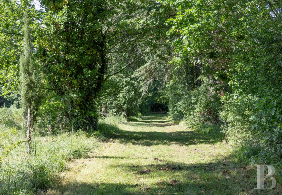 Dans le Lot-et-Garone, au sud d’Agen, un château de plaine des 13e, 16e et 19e siècles au milieu de son parc - photo  n°18