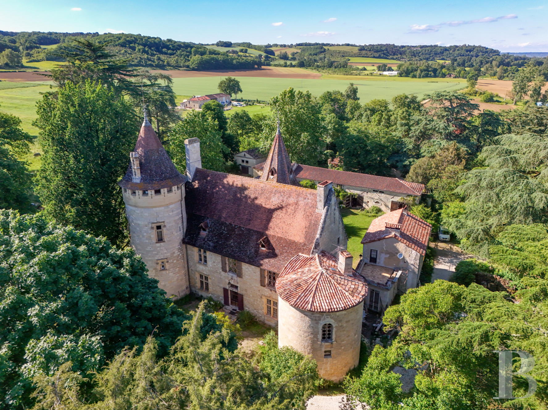 Dans le Lot-et-Garone, au sud d’Agen, un château de plaine des 13e, 16e et 19e siècles au milieu de son parc - photo  n°19