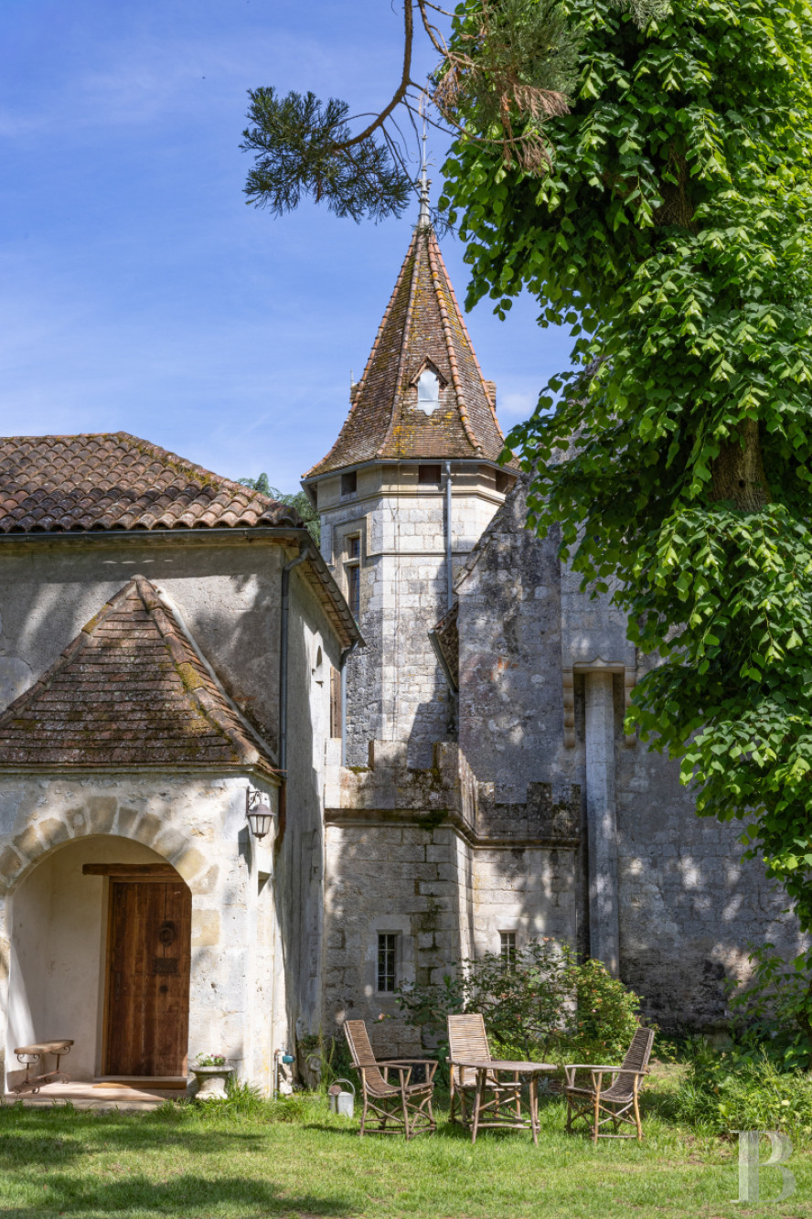 Dans le Lot-et-Garone, au sud d’Agen, un château de plaine des 13e, 16e et 19e siècles au milieu de son parc - photo  n°26