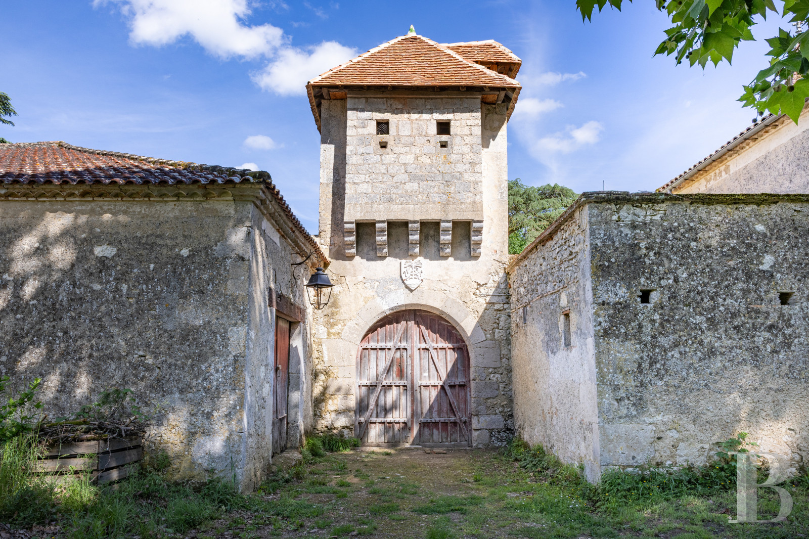 Dans le Lot-et-Garone, au sud d’Agen, un château de plaine des 13e, 16e et 19e siècles au milieu de son parc - photo  n°4