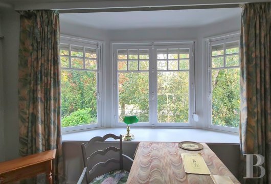 character properties France north   - 10