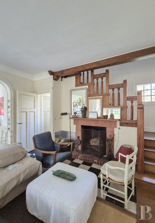 character properties France north   - 7