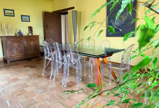 character properties France poitou charentes   - 4