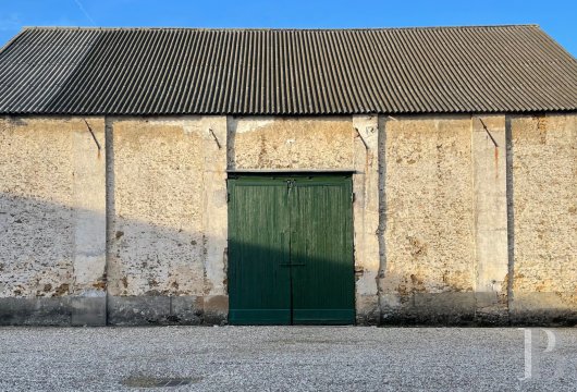 character properties France ile de france   - 8