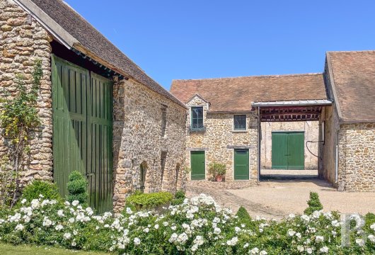 character properties France ile de france   - 5