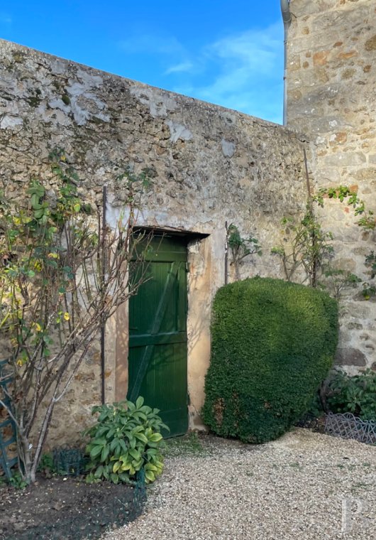 character properties France ile de france   - 6