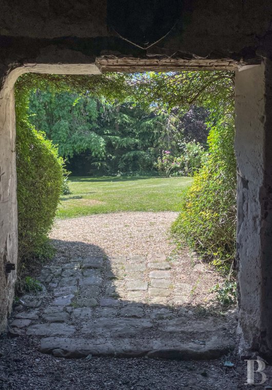 character properties France ile de france   - 17