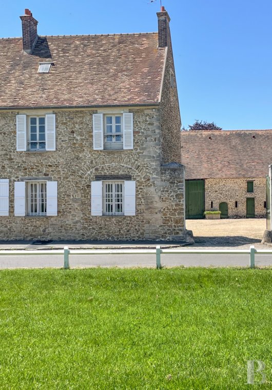 character properties France ile de france   - 4