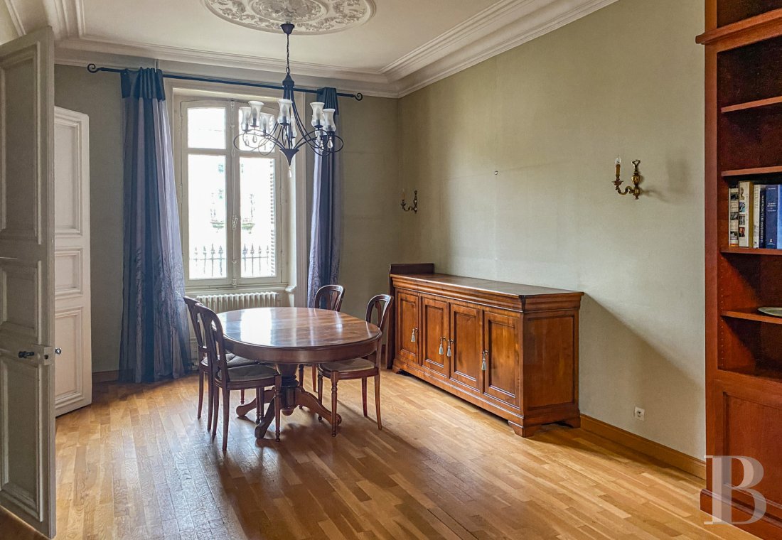 properties in town pays de loire   - 8