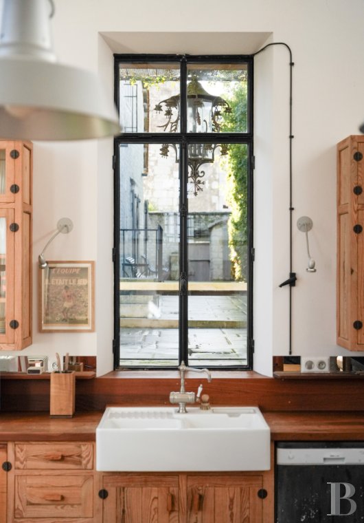 character properties France center val de loire   - 14