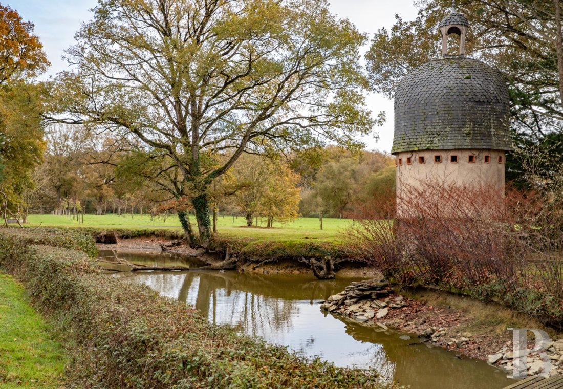 chateaux for sale France pays de loire   - 14