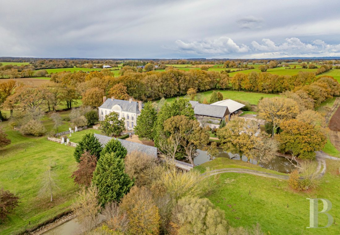 chateaux for sale France pays de loire   - 2