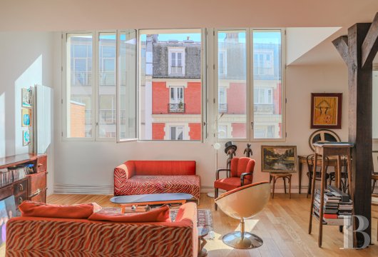 paris - A three-level, characterful apartment with four bedrooms and two terraces, in the 11th arrondissement, in the Village Paul-Bert neighbourhood