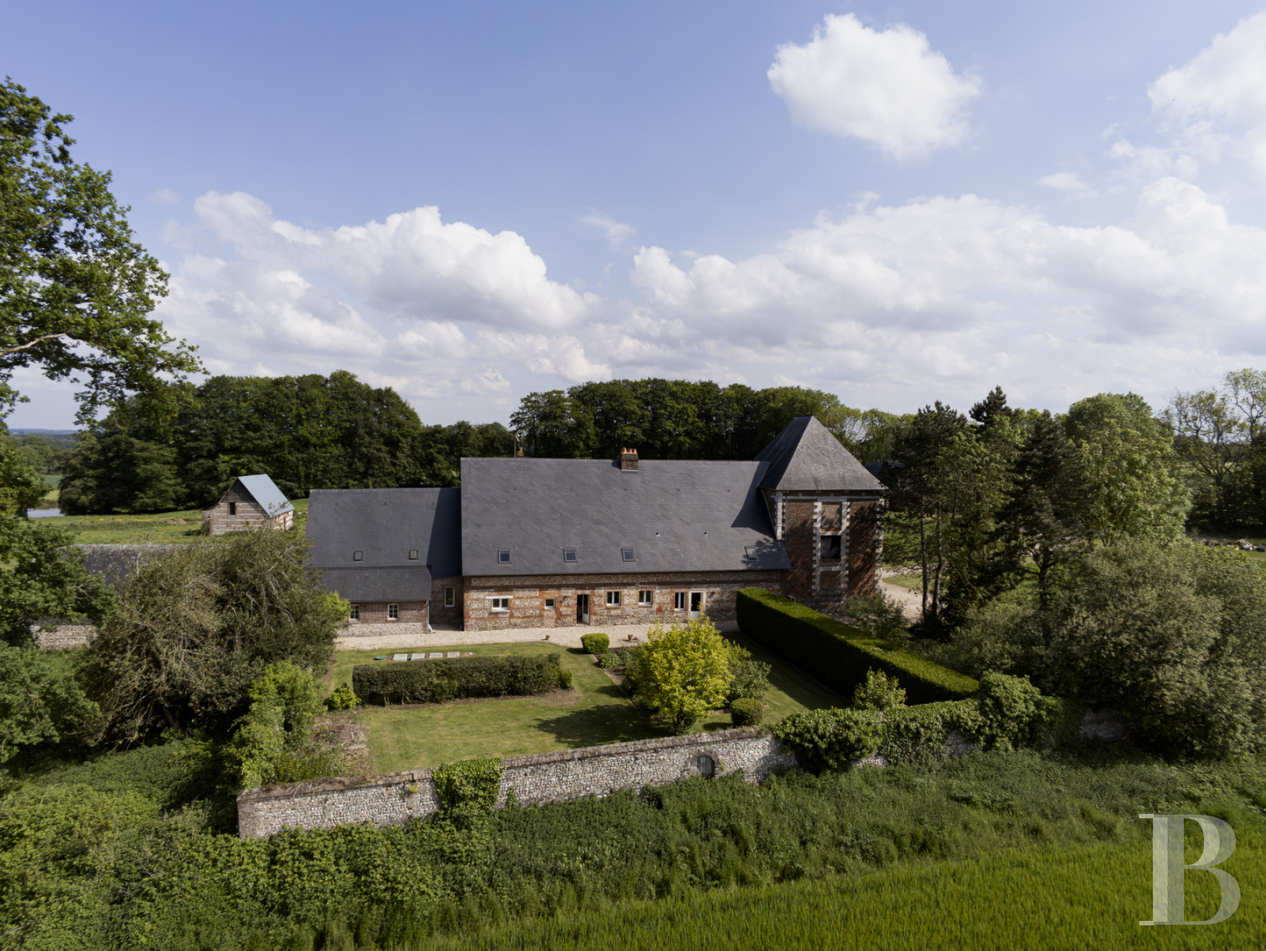 En Seine-Maritime, dans le Pays de Caux, une ancienne ferme formant un clos-masure - photo  n°18