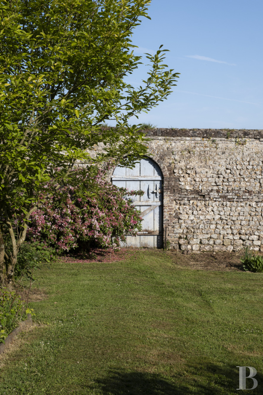 En Seine-Maritime, dans le Pays de Caux, une ancienne ferme formant un clos-masure - photo  n°19