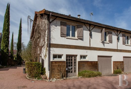 residences and character houses france burgundy   - 11