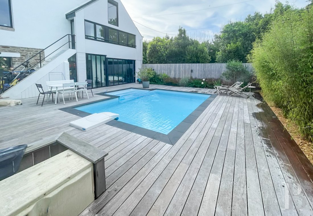 character properties France brittany   - 2