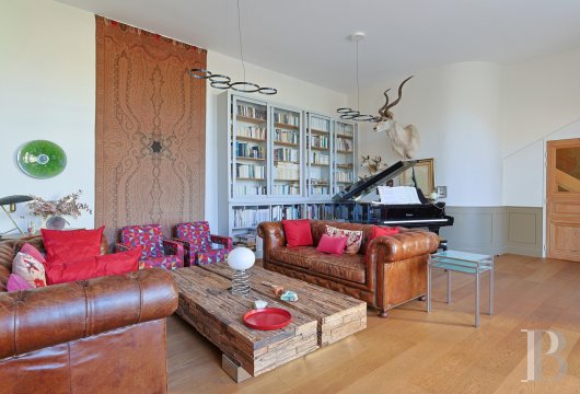 character properties France provence cote dazur   - 8